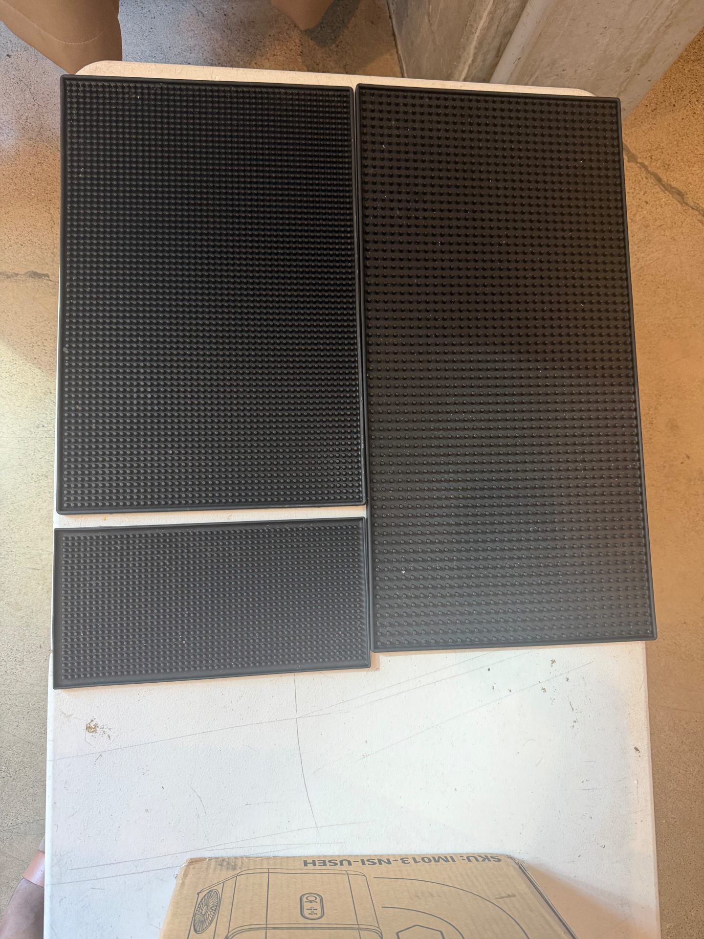 Commercial Rubber Bar and Glass-Drying Mats — Three-Piece Set