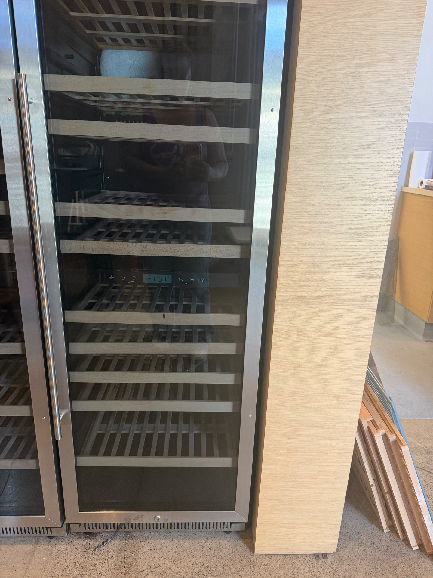 Summit 24" Dual-Zone Wine Refrigerator / Wine Cellar