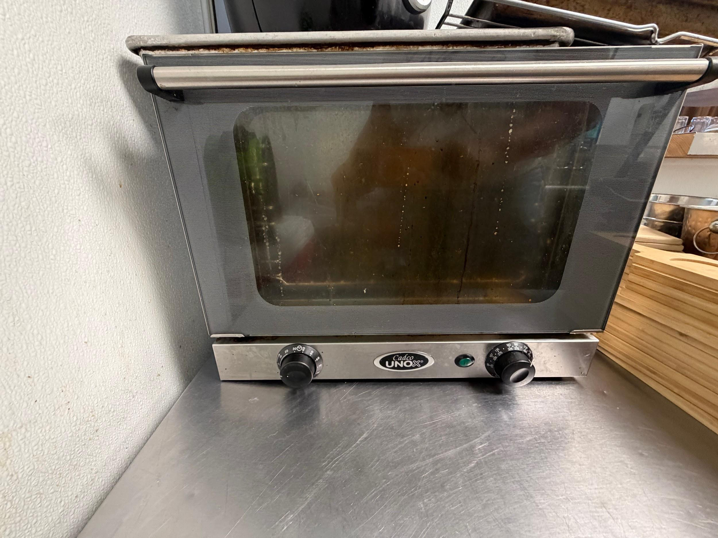 Cadco UNOX Countertop Convection Oven
